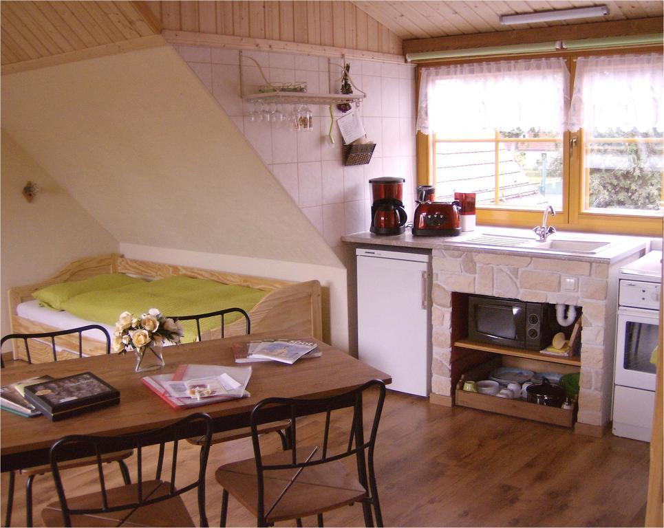 Gaestezimmer Am Maerchenbrunnen Dresden Bilik gambar